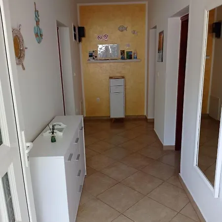 Zlatko Apartment