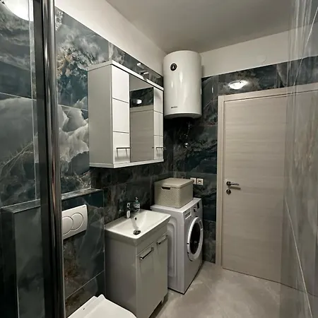 Apartment Zlatko *